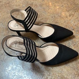 Lifestride Sanya soft system heels size 7M
